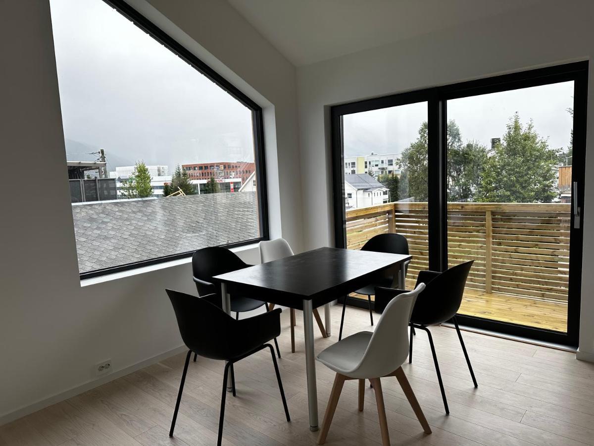 Skagesund Guest House With Free Parking Тромсё Экстерьер фото