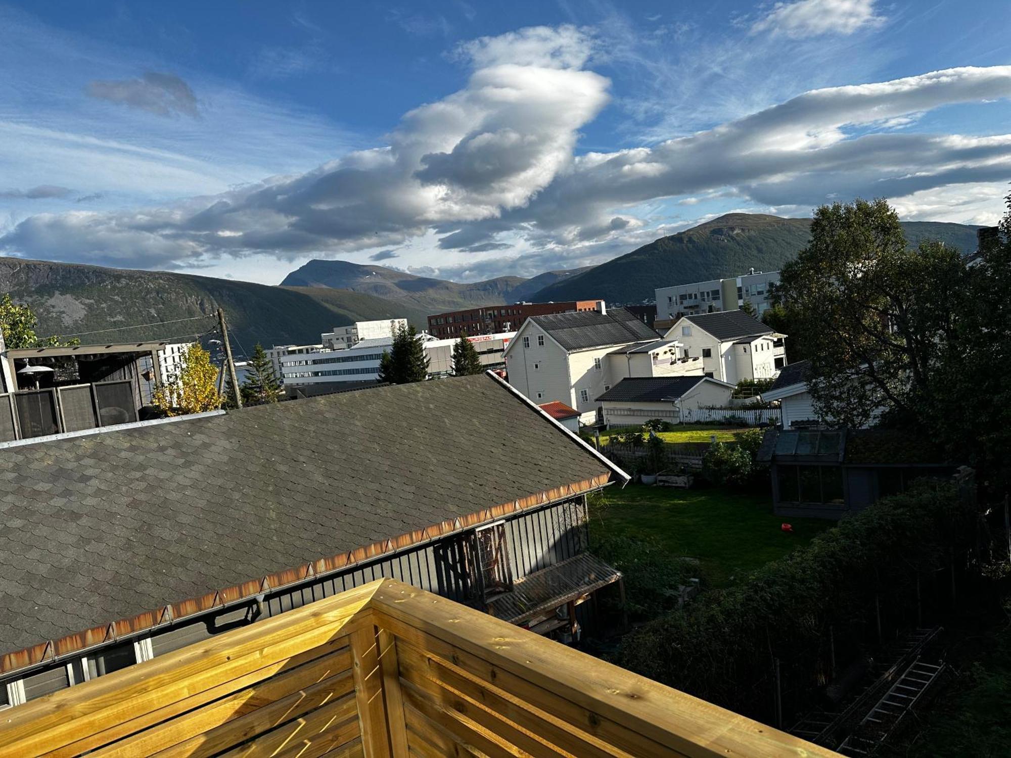 Skagesund Guest House With Free Parking Тромсё Экстерьер фото